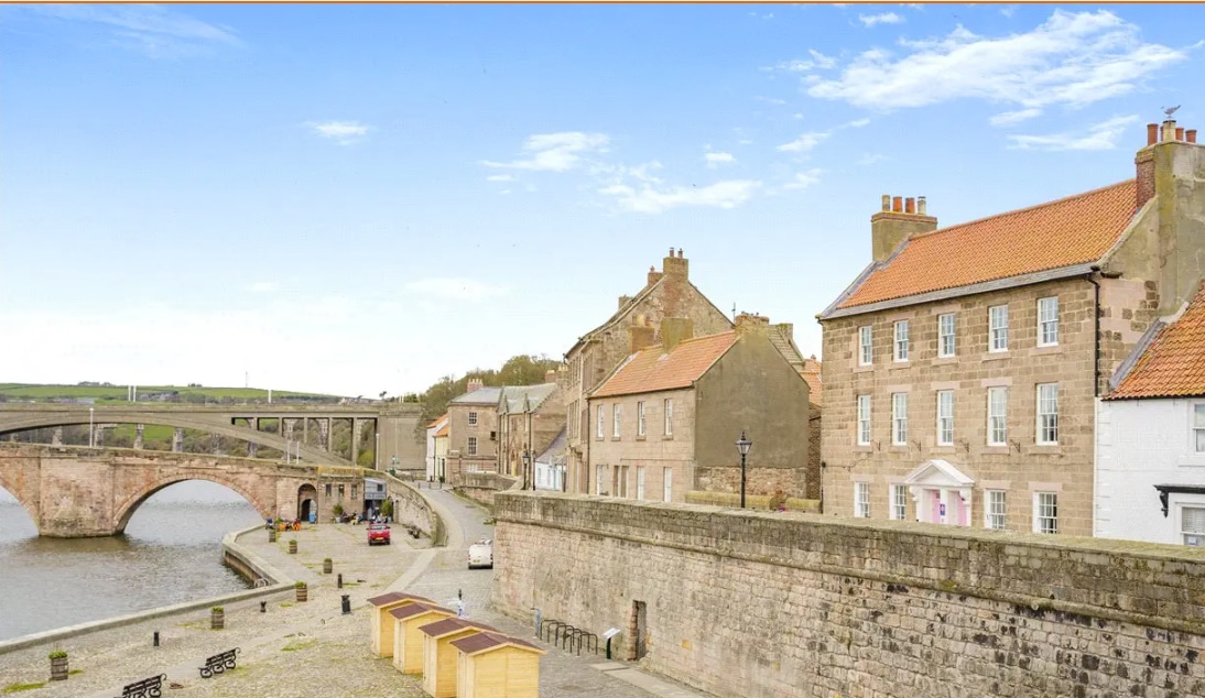 Quay Walls, Berwick Upon Tweed for sale Primary Photo- Image 1 of 10