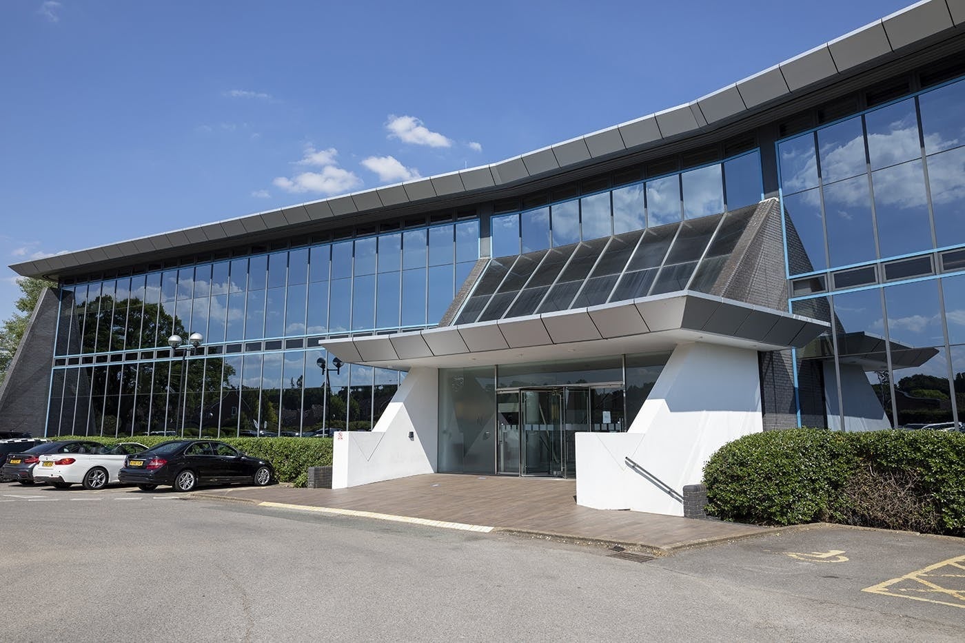 Cain Rd, Bracknell to rent Building Photo- Image 1 of 4