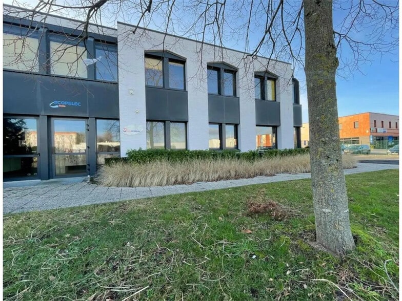 20 Rue Des Champs, Villeneuve-d'Ascq to rent - Primary Photo - Image 3 of 9