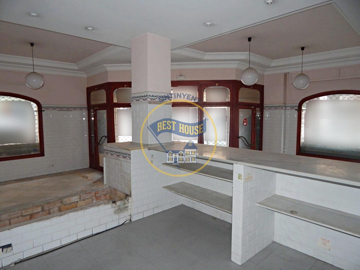 Retail in Ontinyent, Valencia to rent Building Photo- Image 1 of 9