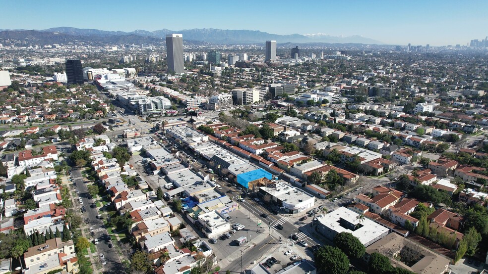 1066-1070 S Fairfax Ave, Los Angeles, CA for rent - Building Photo - Image 2 of 62