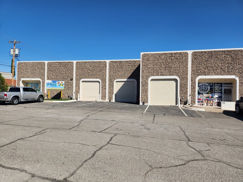 1220 Barranca Dr, El Paso, TX for rent - Building Photo - Image 1 of 7