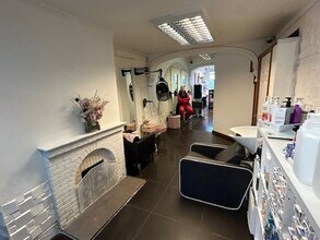 1230 Evesham Rd, Astwood Bank to rent Interior Photo- Image 2 of 2