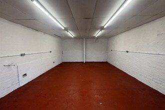 Plant St, Stourbridge to rent Interior Photo- Image 2 of 3