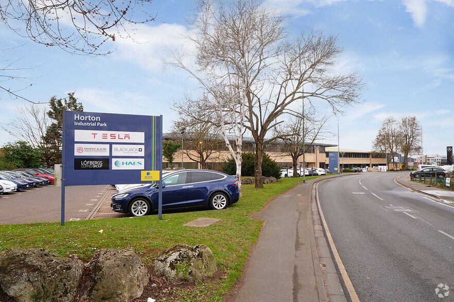 Horton Rd, West Drayton for rent - Building Photo - Image 2 of 3