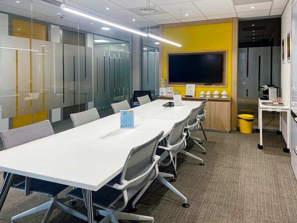 Location Bureaux 60 m² - Photo 1