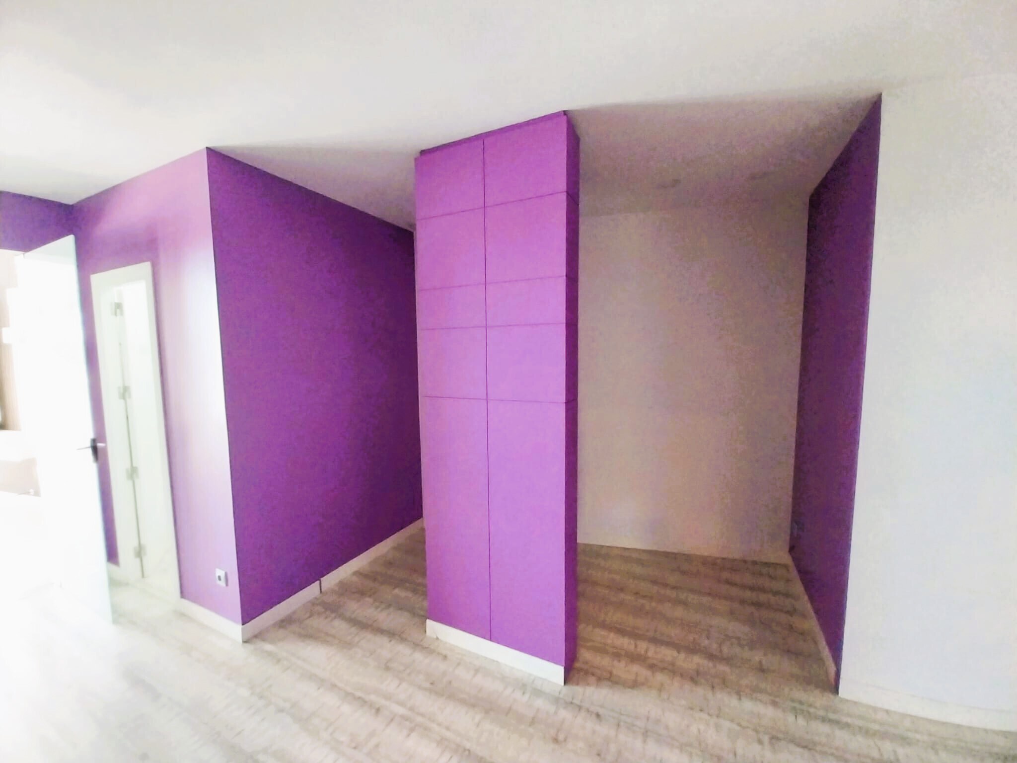 Retail in Madrid, Madrid to rent Interior Photo- Image 1 of 8