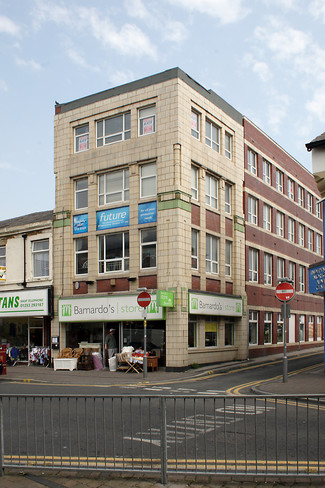 More details for 68 Topping St, Blackpool - Retail for Rent