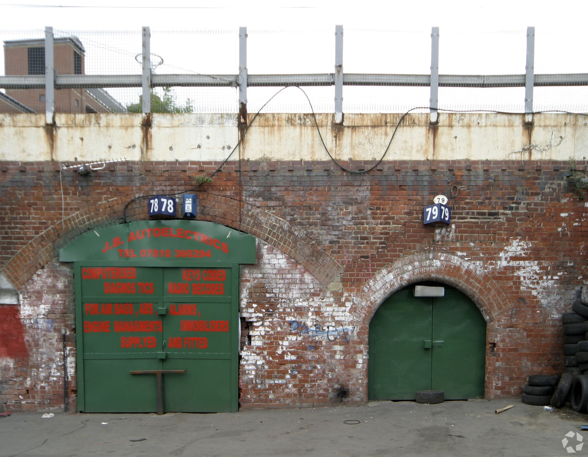 Railway St, Leeds to rent Primary Photo- Image 1 of 2