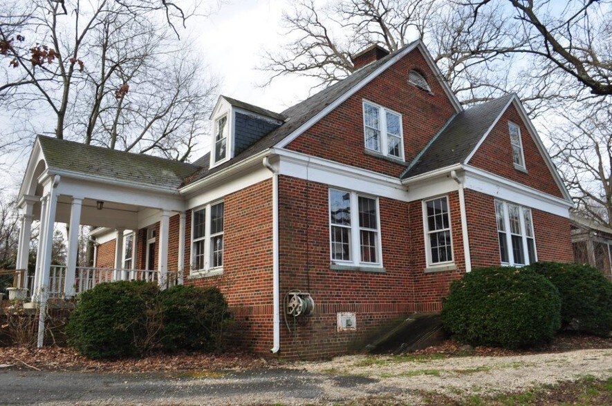 13904 Old Marlboro Pike, Upper Marlboro 20772 UK