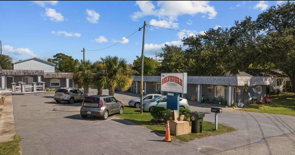 404 14th Ave S, Myrtle Beach, SC for sale - Building Photo - Image 2 of 29