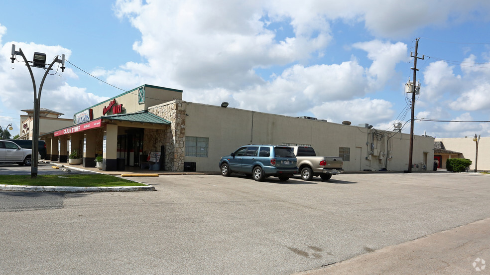 6424-6578 W FM-1960, Houston, TX for rent - Building Photo - Image 3 of 4