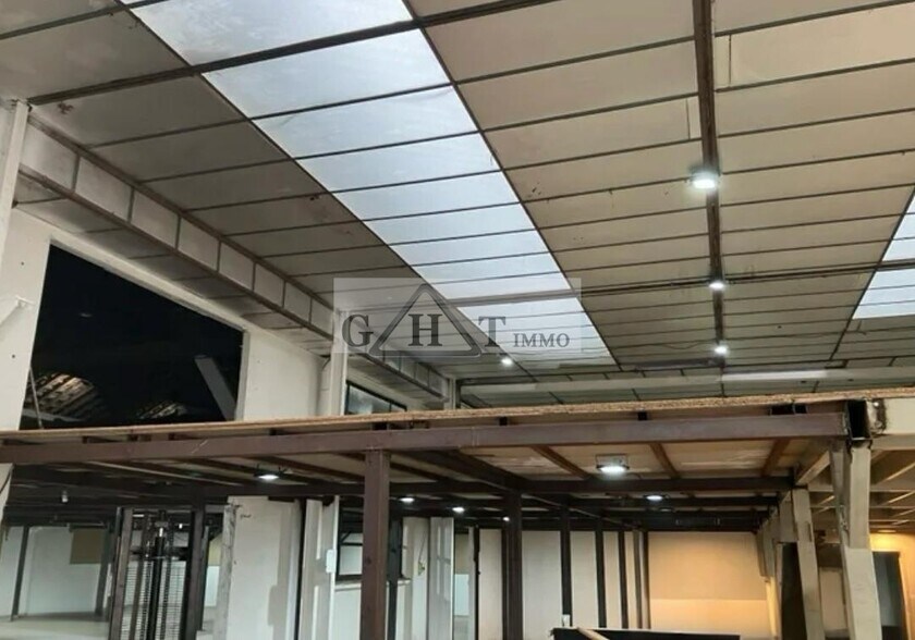 Office in Villenoy to rent - Interior Photo - Image 3 of 3