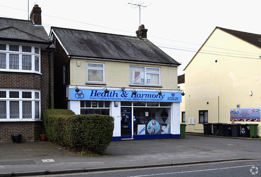 93 Marsh Rd, Luton for sale - Primary Photo - Image 1 of 1