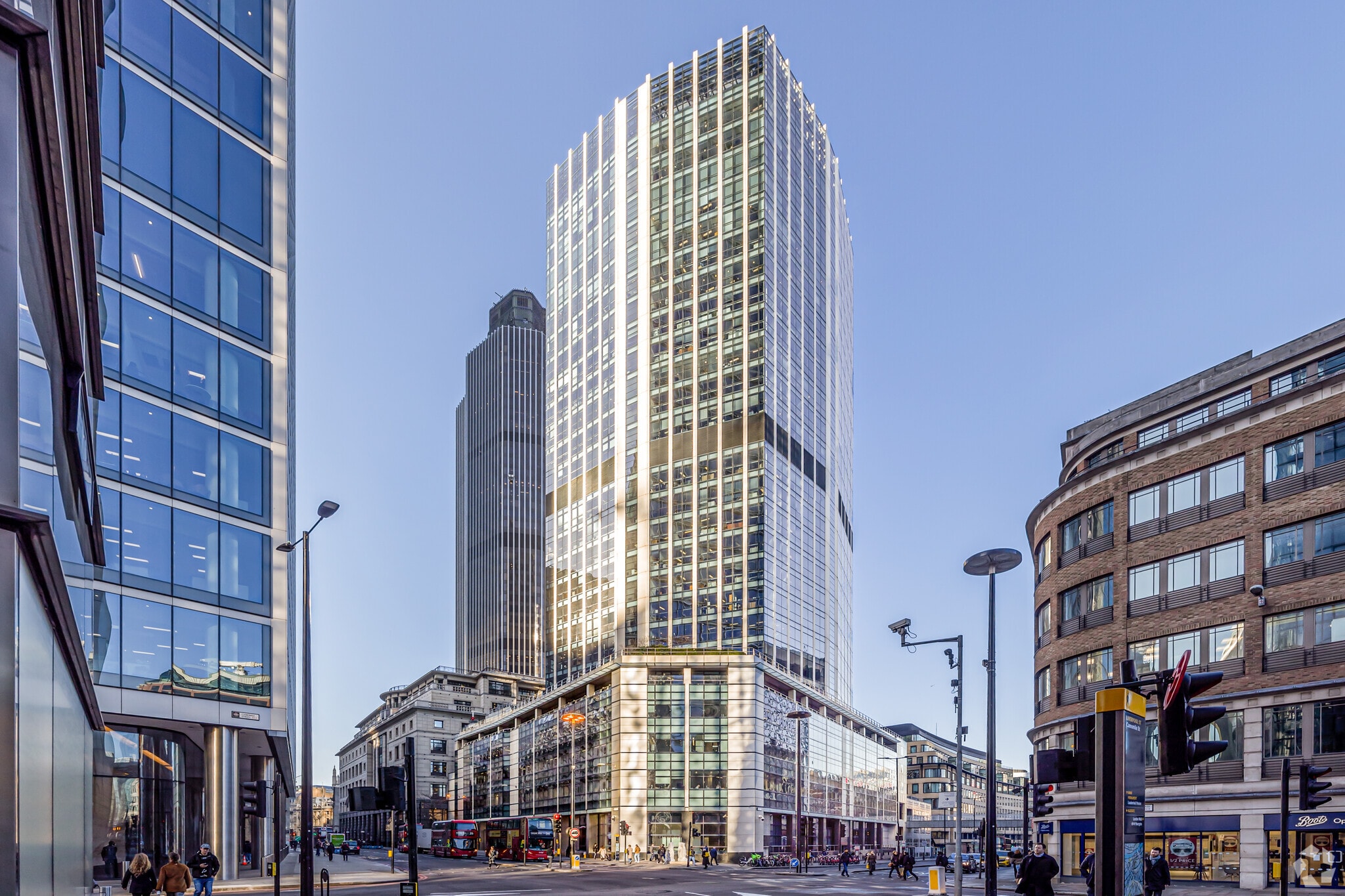 99 Bishopsgate, London to rent Primary Photo- Image 1 of 23