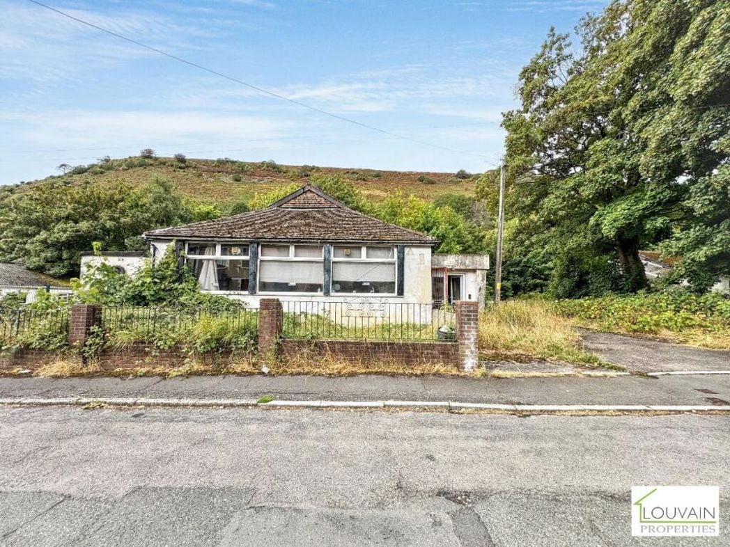 44 William St, Cwm for sale Primary Photo- Image 1 of 12