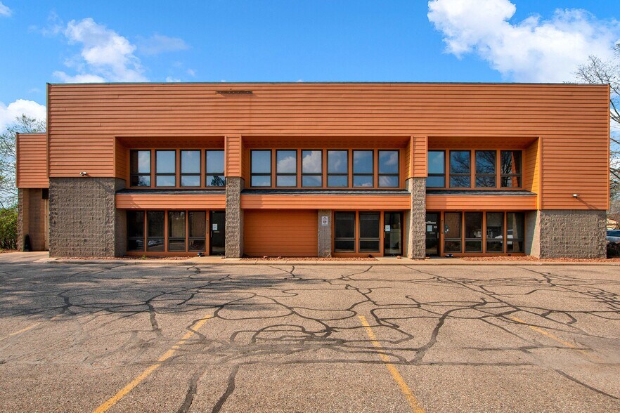 3000 Minnesota Ave, Stevens Point, WI for sale - Building Photo - Image 3 of 41