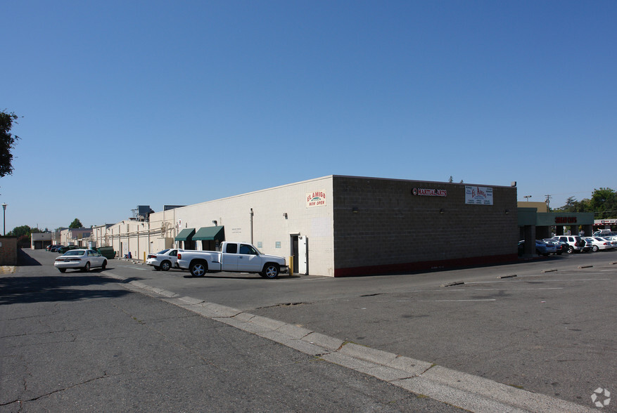 5642-5728 Folsom Blvd, Sacramento, CA for sale - Building Photo - Image 1 of 1