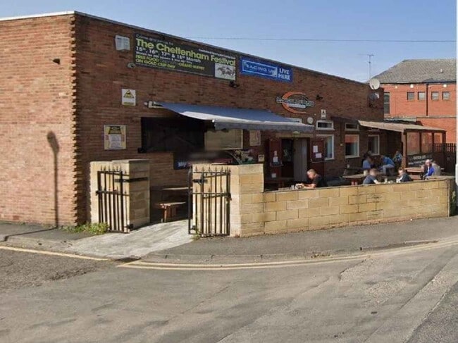 More details for 1 Powell St, Castleford - Retail to Rent