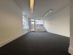 103 Eastgate, Louth to rent Interior Photo- Image 1 of 6