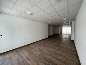 Retail in Calella, Barcelona to rent Interior Photo- Image 1 of 8