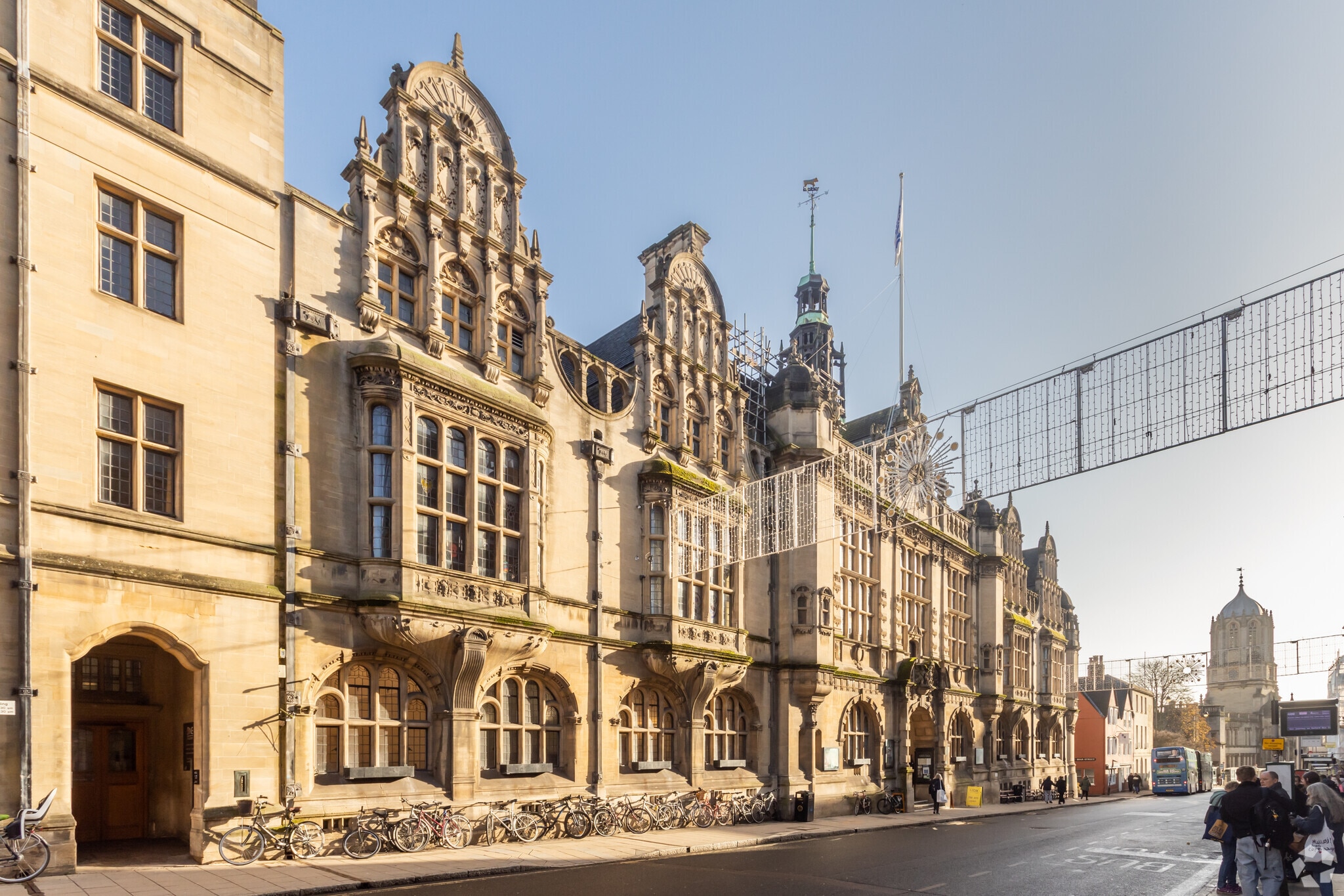 St. Aldates, Oxford for sale Primary Photo- Image 1 of 1