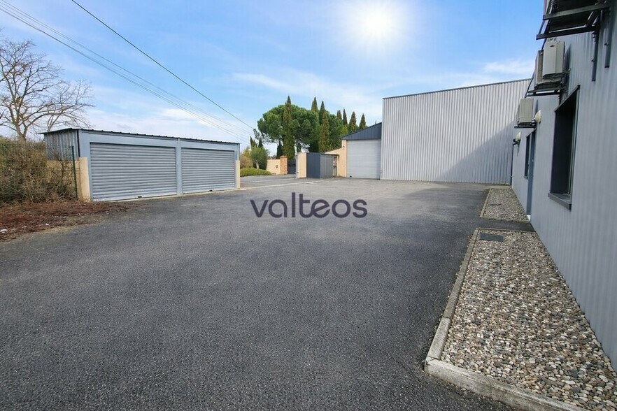 Light Industrial in Mondouzil for sale - Building Photo - Image 2 of 9