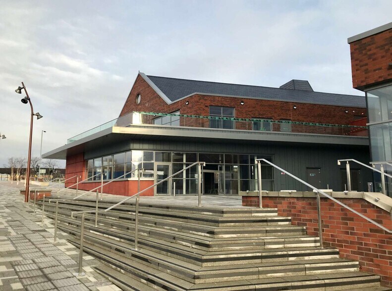 Castlebank St, Glasgow to rent - Building Photo - Image 3 of 3