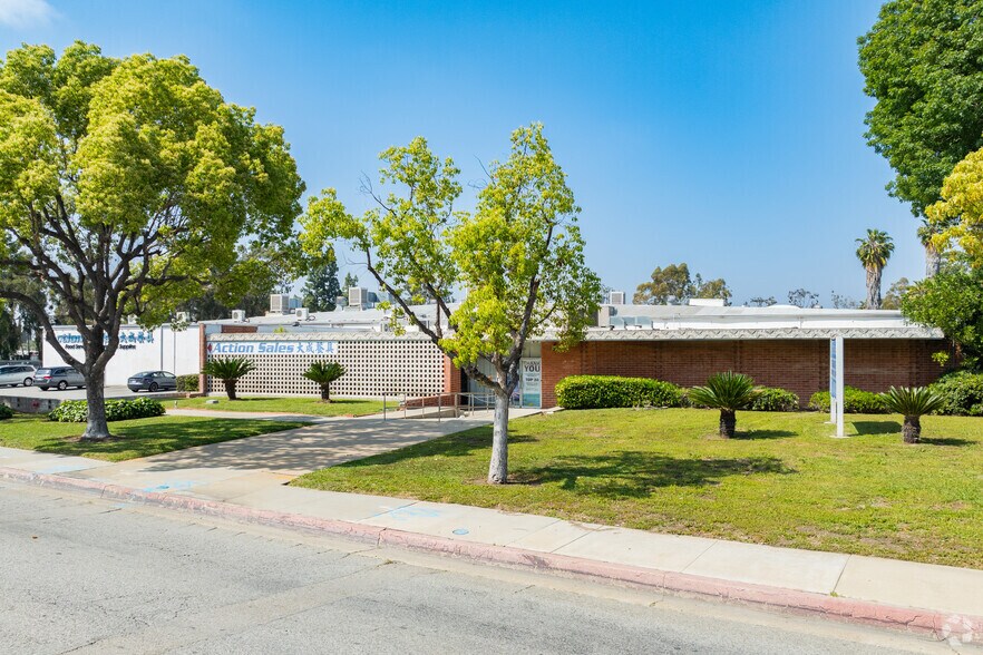 17025 E Gale Ave, City Of Industry, CA for rent - Building Photo - Image 3 of 8