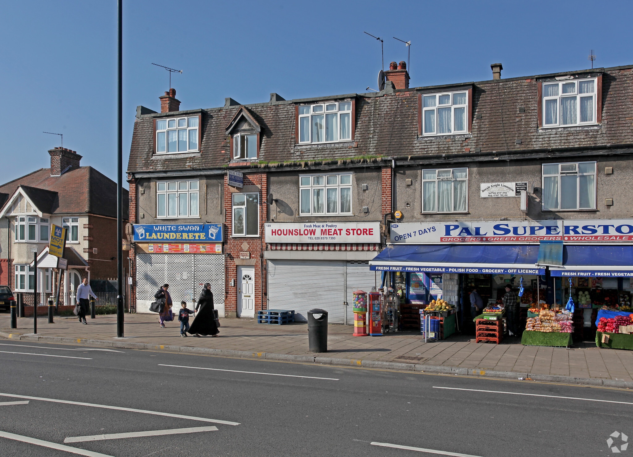 189 Wellington Road South, Hounslow to rent Primary Photo- Image 1 of 3