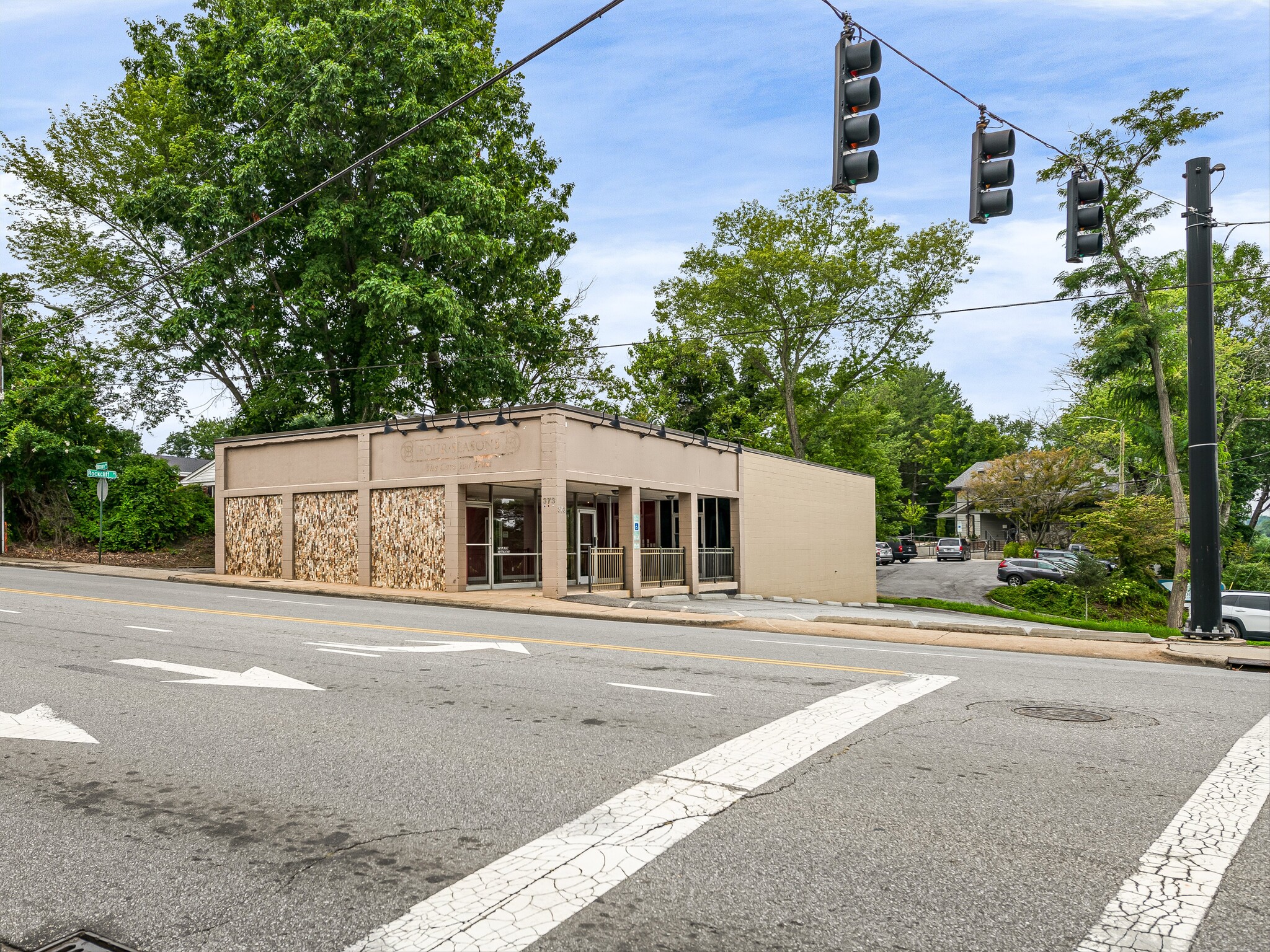 373 Biltmore Ave, Asheville, NC to rent Building Photo- Image 1 of 39