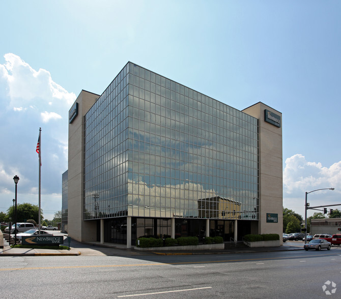 38 W 1st Ave, Lexington, NC for sale - Primary Photo - Image 1 of 1