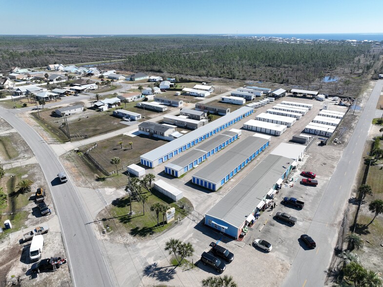 625 15th St, Mexico Beach, FL for sale - Primary Photo - Image 1 of 1