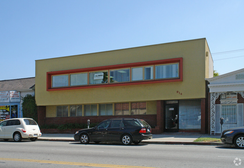 914 S Robertson Blvd, Los Angeles, CA for rent - Building Photo - Image 2 of 18