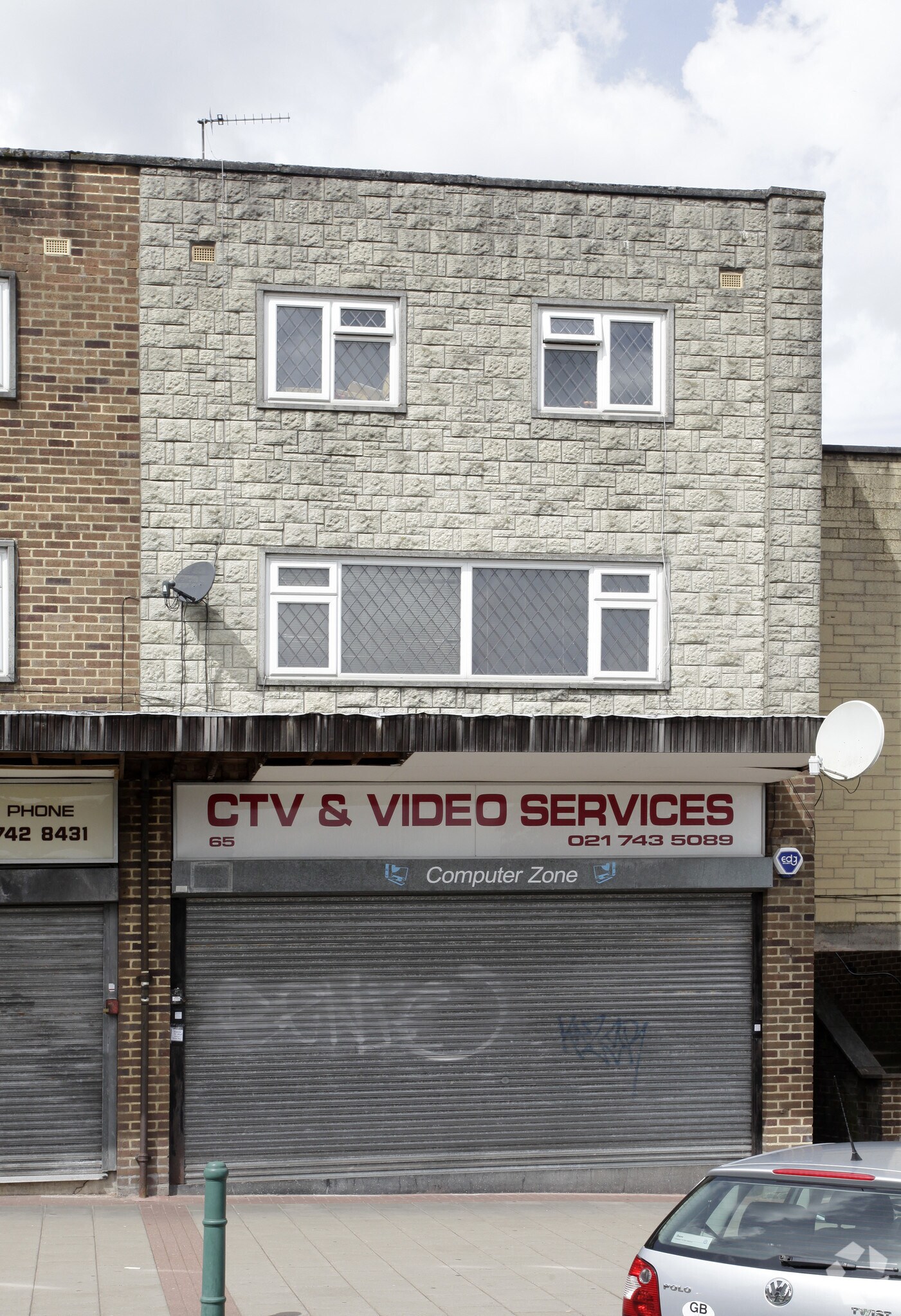 65 Hobs Moat Rd, Solihull for sale Primary Photo- Image 1 of 1