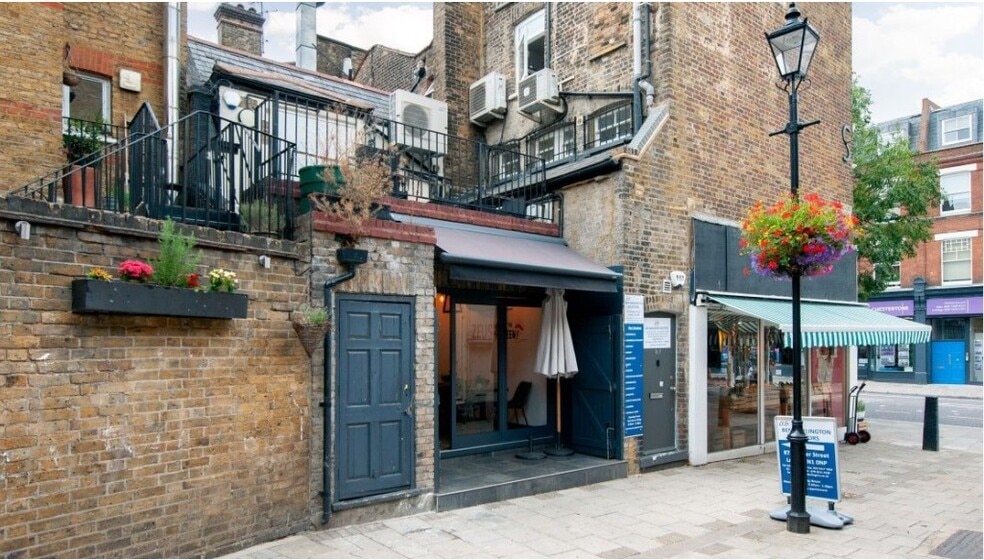 88 Upper St, London to rent - Building Photo - Image 3 of 8