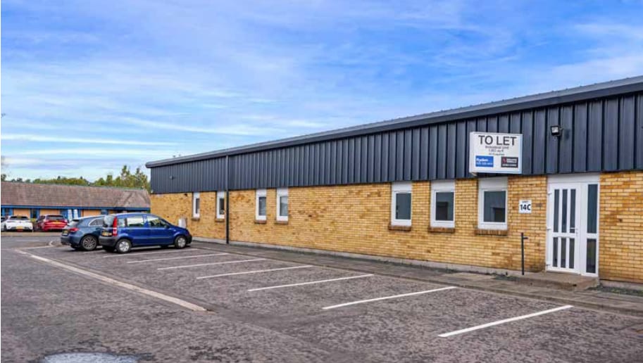 80-84 Dickson St, Dunfermline to rent - Building Photo - Image 1 of 1