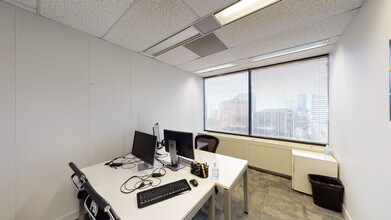 180 Dundas St W, Toronto, ON for rent Interior Photo- Image 1 of 13