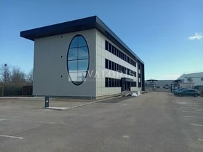Office in Saint-Priest to rent Building Photo- Image 1 of 11
