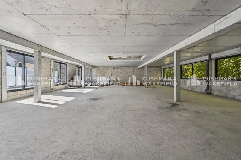 35-39 Place Jules Ferry, Montrouge to rent - Building Photo - Image 1 of 13