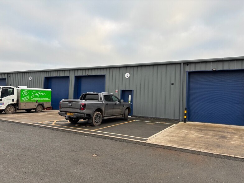 Moorbridge Road East Rd, Bingham to rent - Building Photo - Image 2 of 5