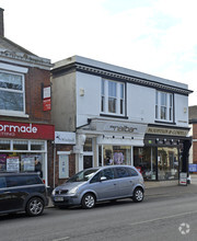 14 Market Sq, Lytham St Annes for rent Building Photo- Image 1 of 5