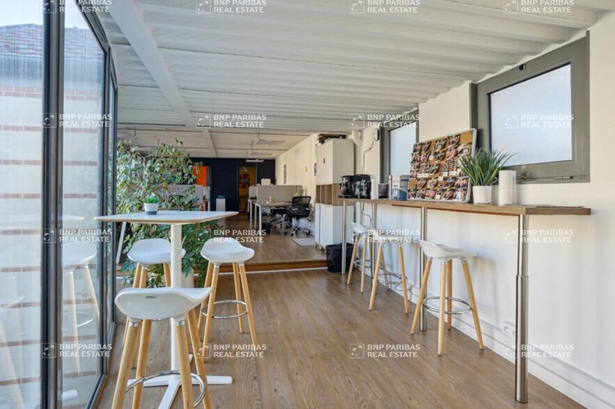 50 Rue Alphonse Melun, Cachan to rent - Interior Photo - Image 3 of 14
