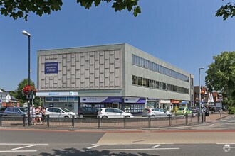 Tudor Sq, Nottingham for rent Primary Photo- Image 1 of 17