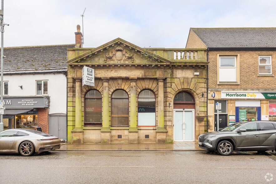 28 High St, Oakham to rent - Building Photo - Image 2 of 2