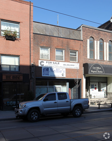 754 Queen St E, Toronto, ON for rent - Building Photo - Image 2 of 5