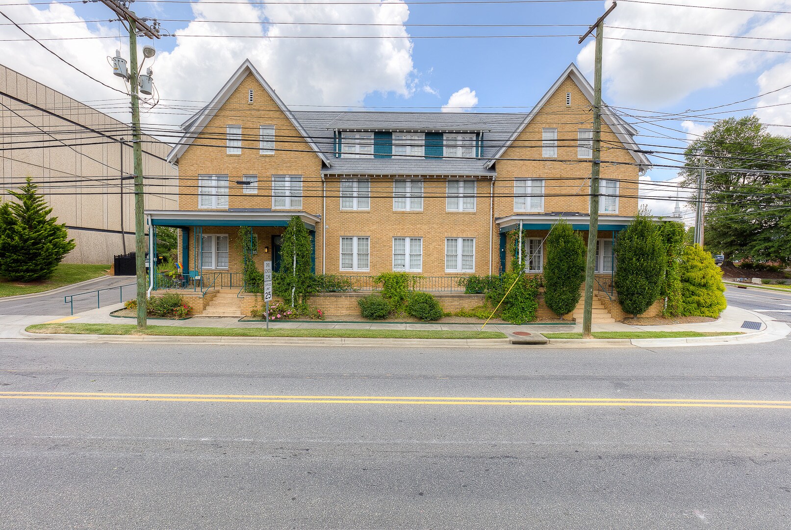102 W 2nd Ave, Gastonia, NC for sale Building Photo- Image 1 of 1