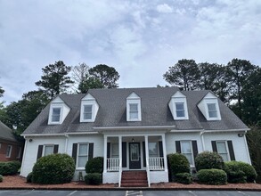 4025 Wetherburn Way, Peachtree Corners, GA for rent Building Photo- Image 1 of 4