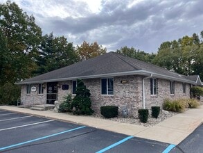 2901 E Bristol St, Elkhart, IN for rent Building Photo- Image 1 of 6