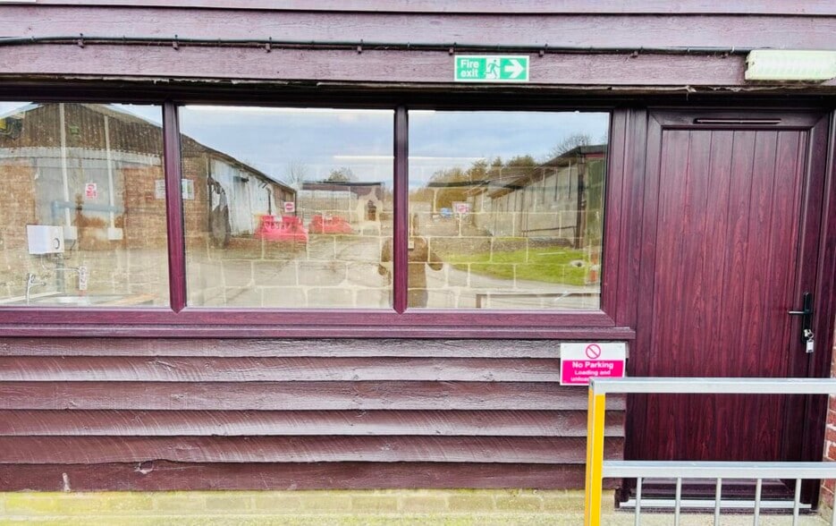 Bird In Eye Hl, Framfield to rent - Building Photo - Image 3 of 3